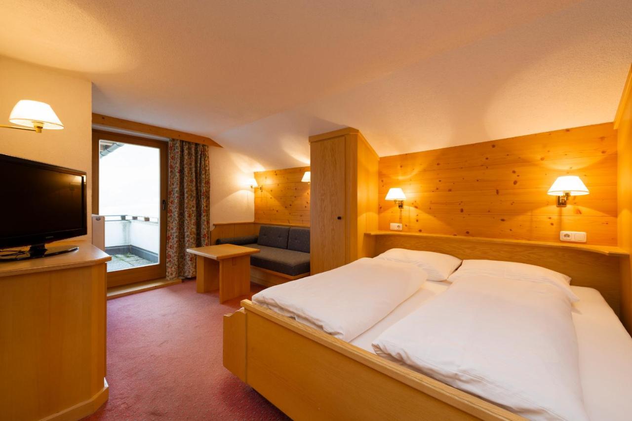 Hotel Bergkranz Mieders Bagian luar foto