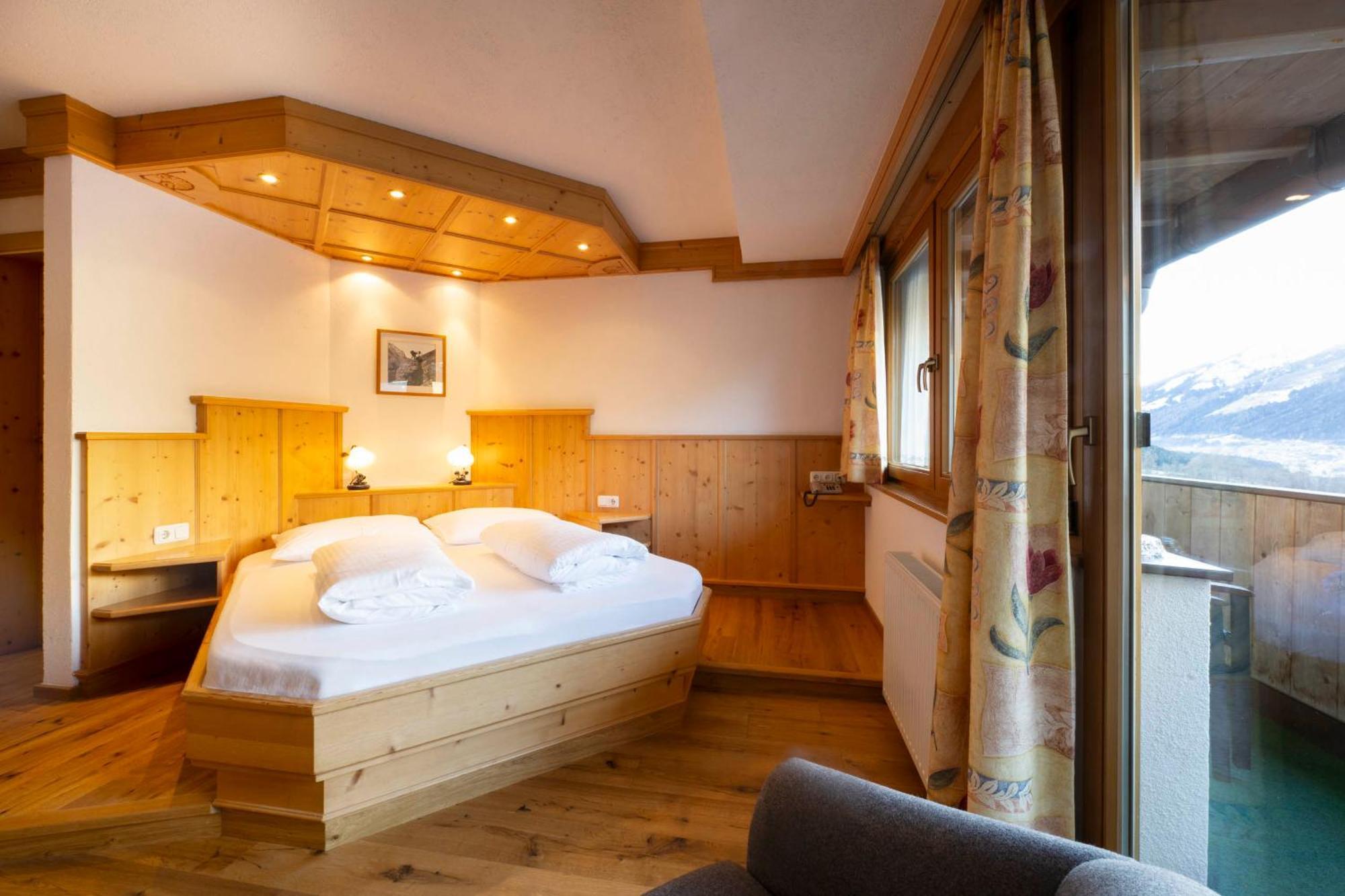 Hotel Bergkranz Mieders Bagian luar foto